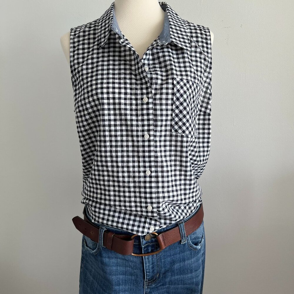 Tommy Hilfiger black and white gingham sleeveless button-up top.  Size L